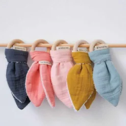 Hot Anneau de dentition en bois Bleu pétrole (personnalisable) Jouet / Anneau De Dentition