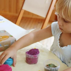 Coffret Yuki pâte à modeler naturelle et vegan (assort. 4 pots) Pâte À Modeler Et Accessoires