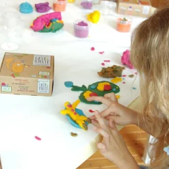 Coffret Yuki pâte à modeler naturelle et vegan (assort. 4 pots) Pâte À Modeler Et Accessoires