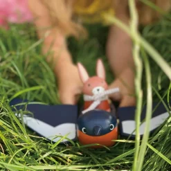 Hirondelle et son ami lapin en bois Figurines De Jeu