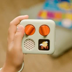 Online Housse verte d'eau Mini Adventure pour lecteur audio Mini Conteuse