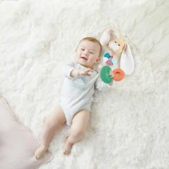 Lapin à empiler en bois et tissu Jouet À Empiler