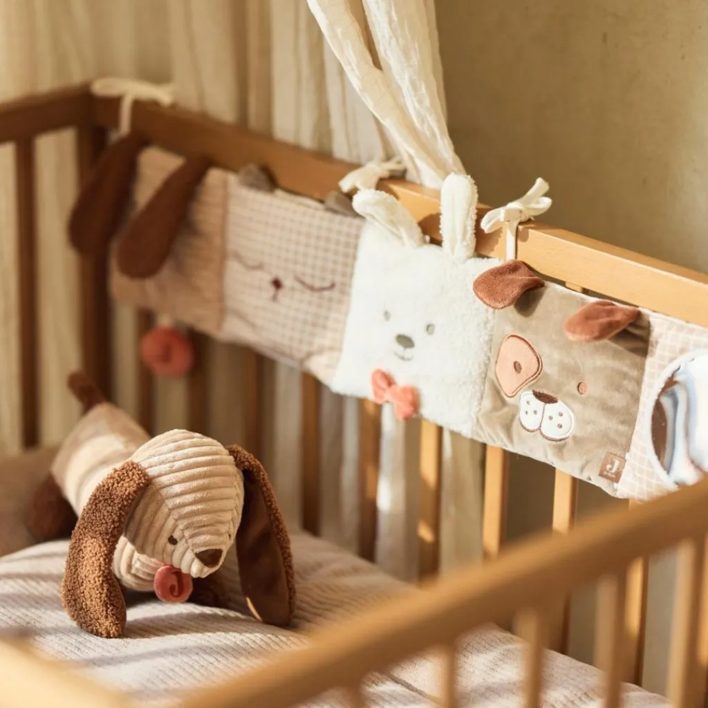 Livre d'activités à suspendre Animal Friends Livre Bébé En Tissu