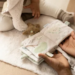 New Livre sensoriel Animals Laurel Livre Bébé En Tissu