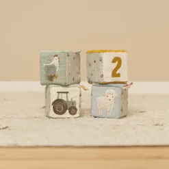 Online Lot de 4 cubes doux Little Farm Balle / Cube D'Activités
