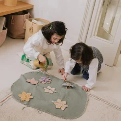 Mallette textile Green Toy Flower Garden Jeu De Motricité Fine