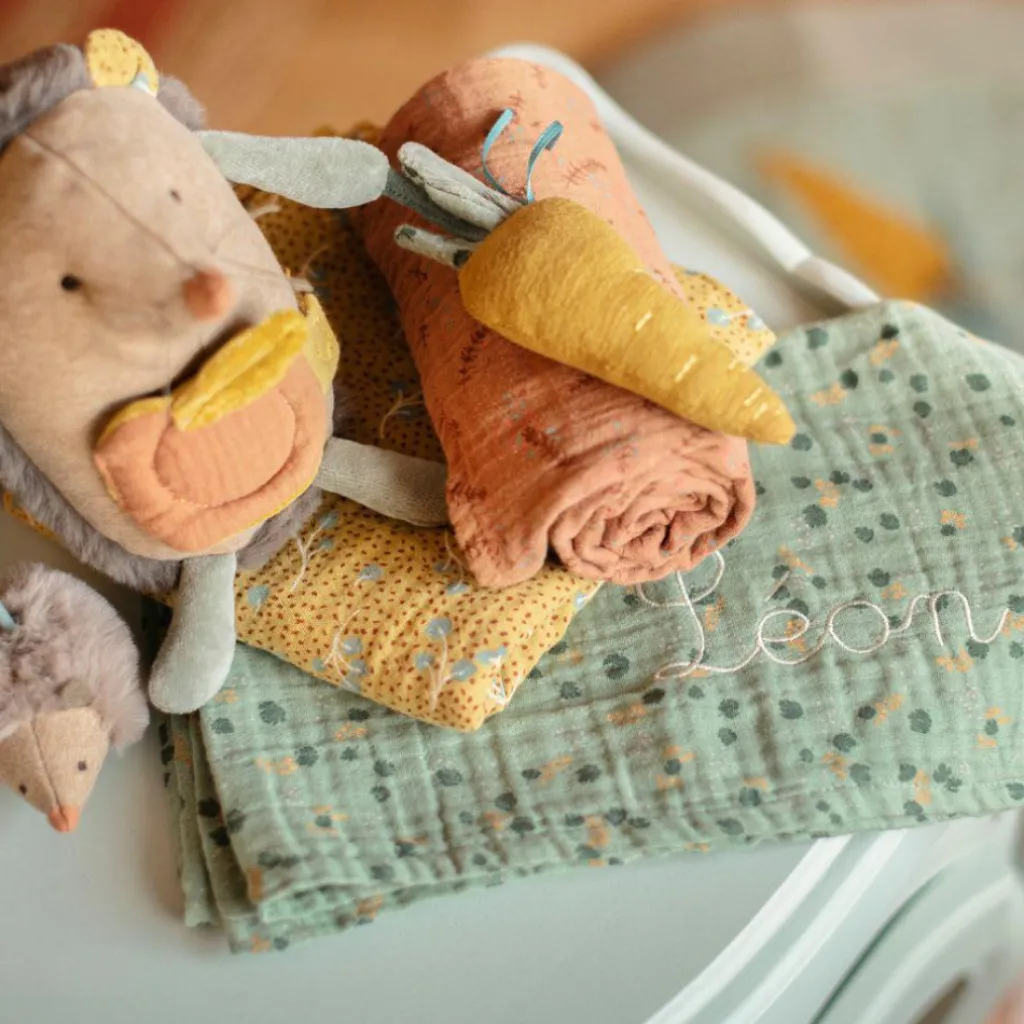 Peluche musicale Hérisson Trois petits lapins Peluche Musicale