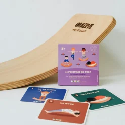 Planche d'équilibre avec ses 10 cartes de Yoga Parcours De Motricité