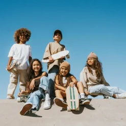 Skateboard rouge Skateboard Et Rollers