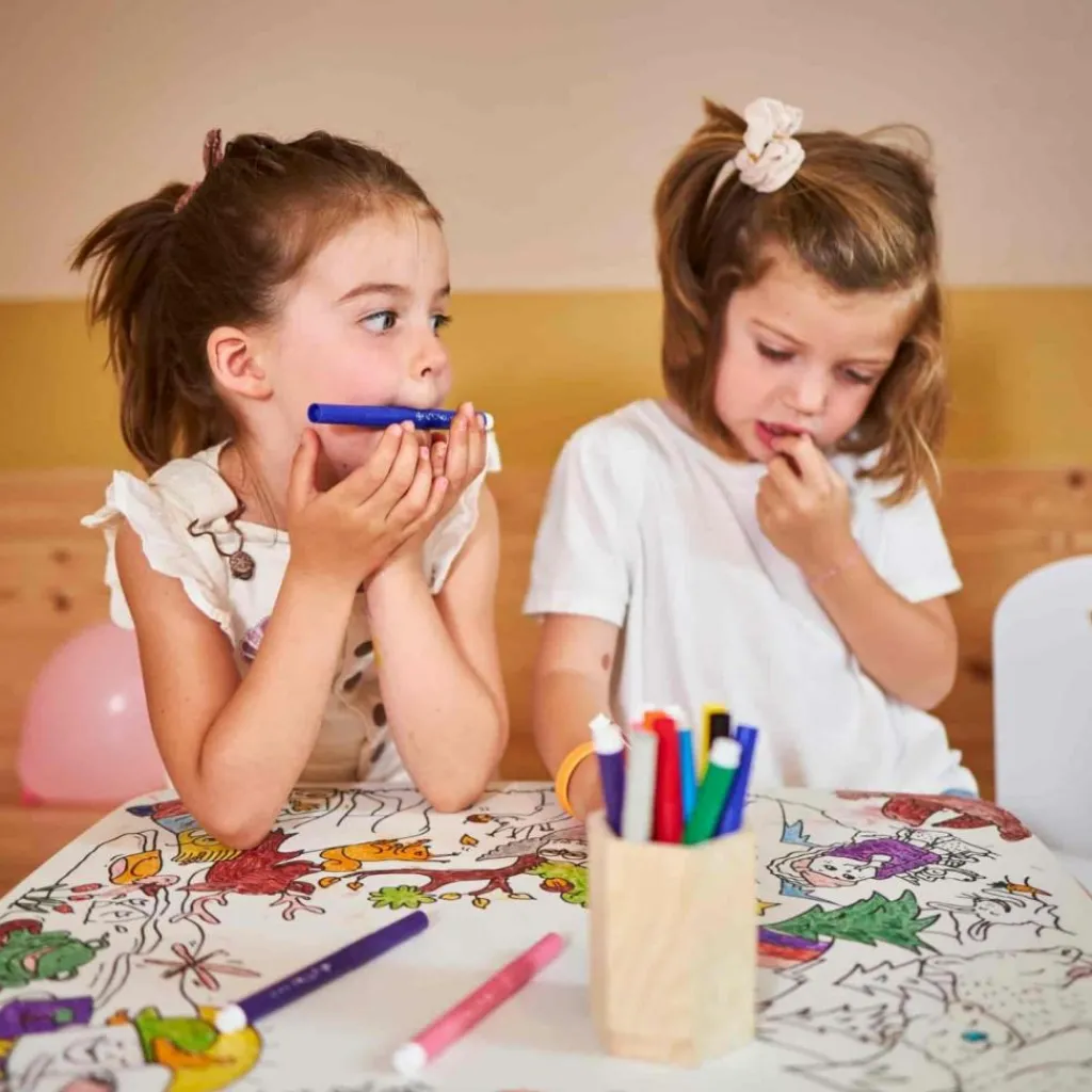 Hot Table à colorier Coloritable modèle La Forêt Dessin Et Peinture