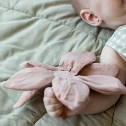 Tapis de jeu en coton bio Nénuphar Olive (95 cm) Tapis De Jeu