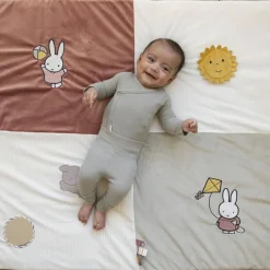 Sale Tapis de parc Miffy fluffy rose (80 x 100 cm) Tapis De Jeu