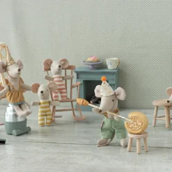 Clearance Tenue de clown et sa valisette Petit Frère Souris Figurines De Jeu