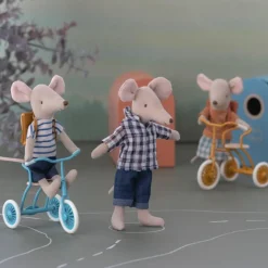 Hot Vêtements et sac à dos Grand frère souris Figurines De Jeu